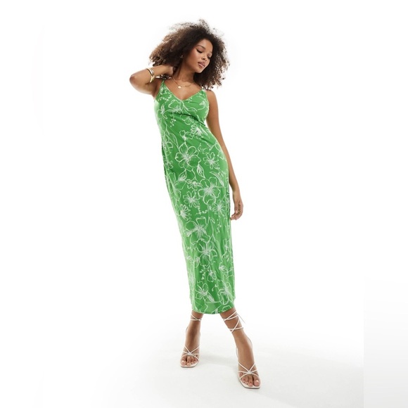 ASOS | Green Floral V-Neck Spaghetti Strap Dress - Picture 14 of 16